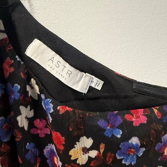 2/$100 ASTR - Floral Midi Dress Revolve - Picture 6 of 8